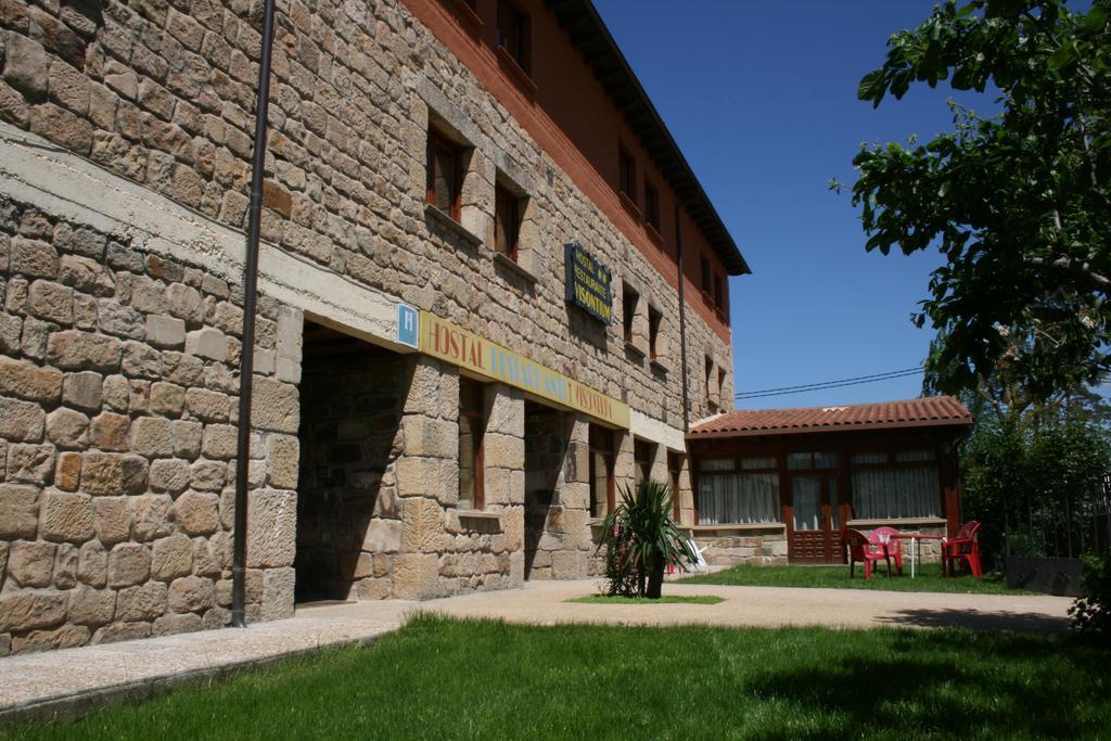 فينويسا Hostal Visontium المظهر الخارجي الصورة